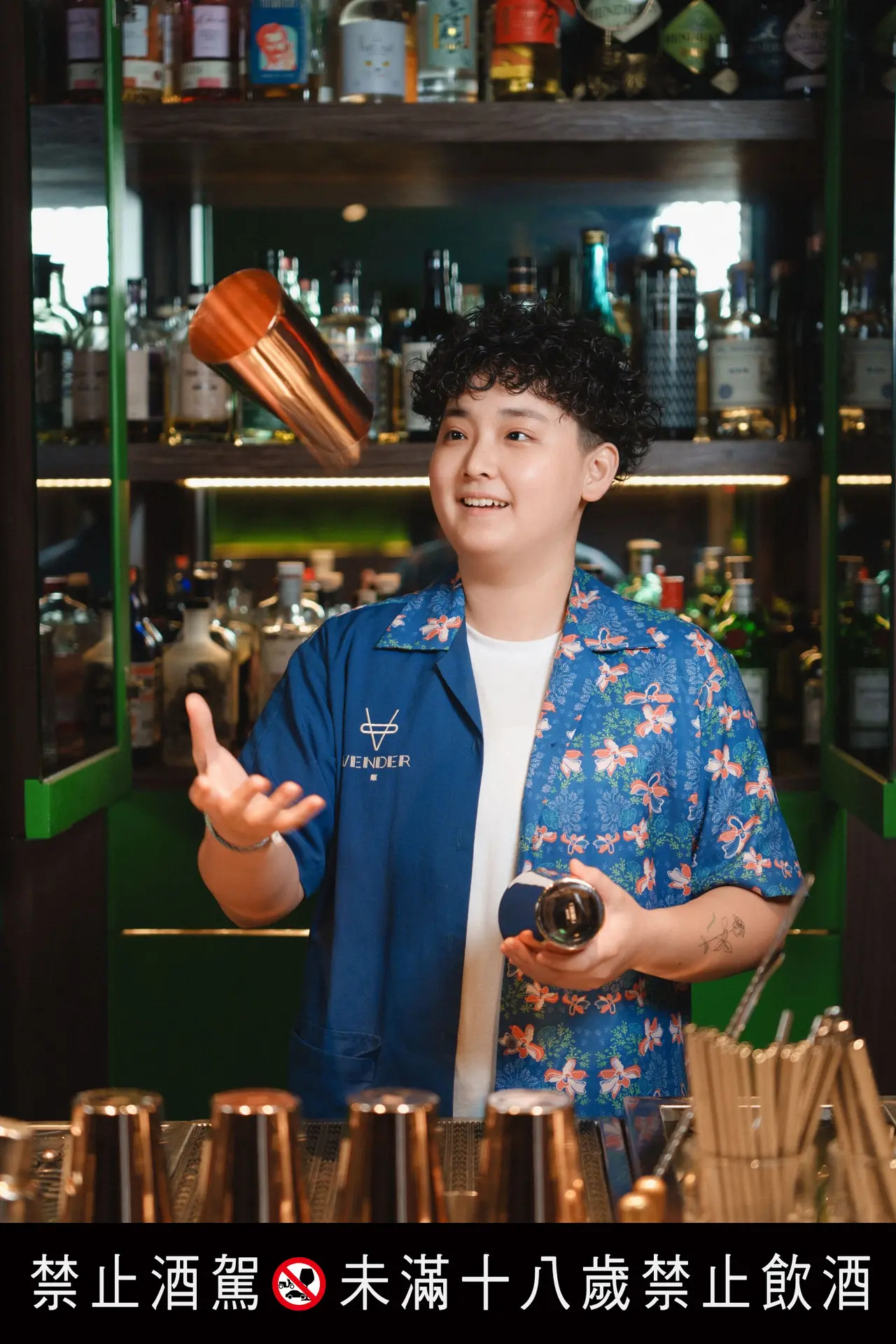 Asias 50 Best Bars台中vender 客座asia49的調酒師riley曾於2024年奪下lady Amarena台灣冠軍，並代表赴義大利參加總決賽，獲頒技術與風格特別獎。