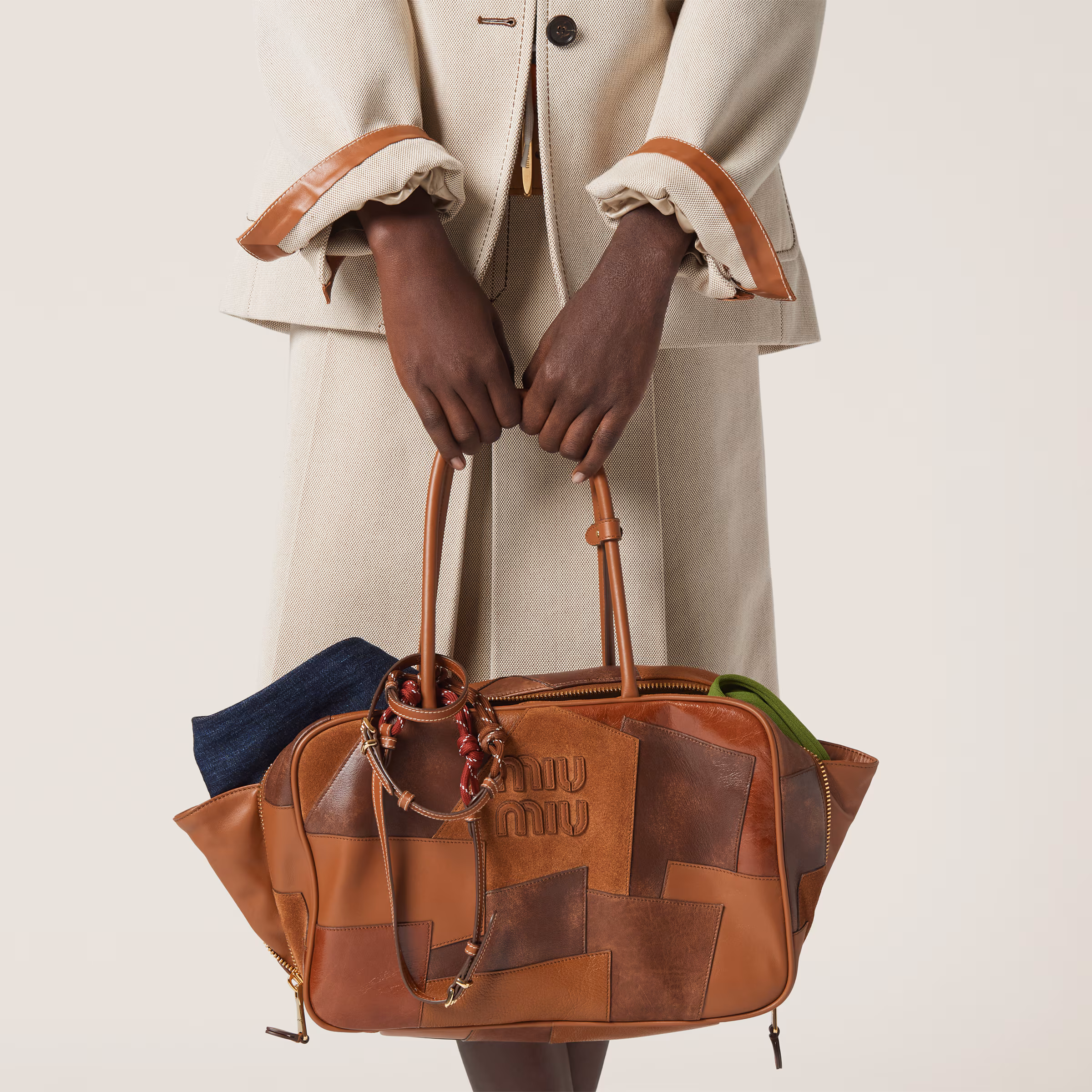 精品大包包推薦 Miu Miu 皮革拼縫 Beau 手袋