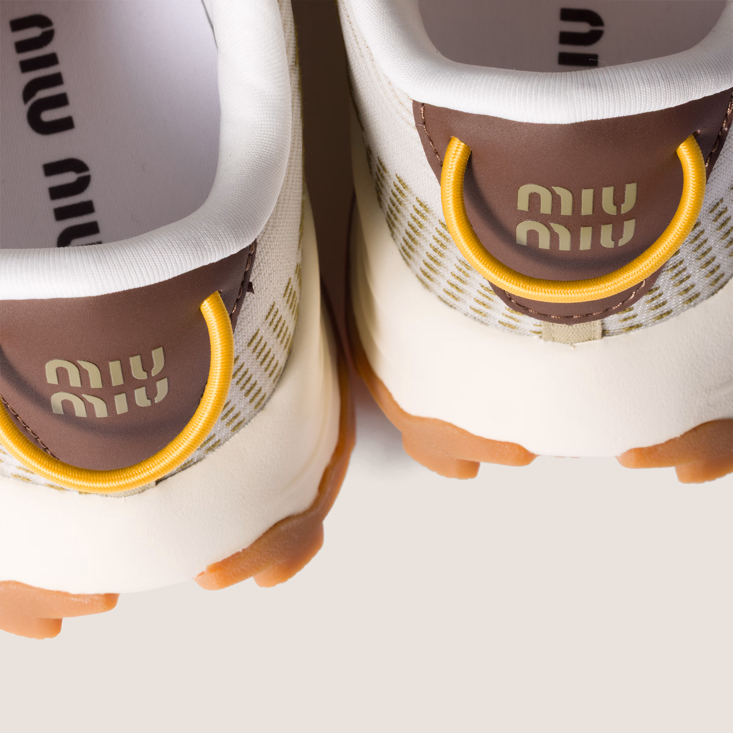 2025精品運動鞋推薦：miu Miu｜technical Fabric Sneakers1