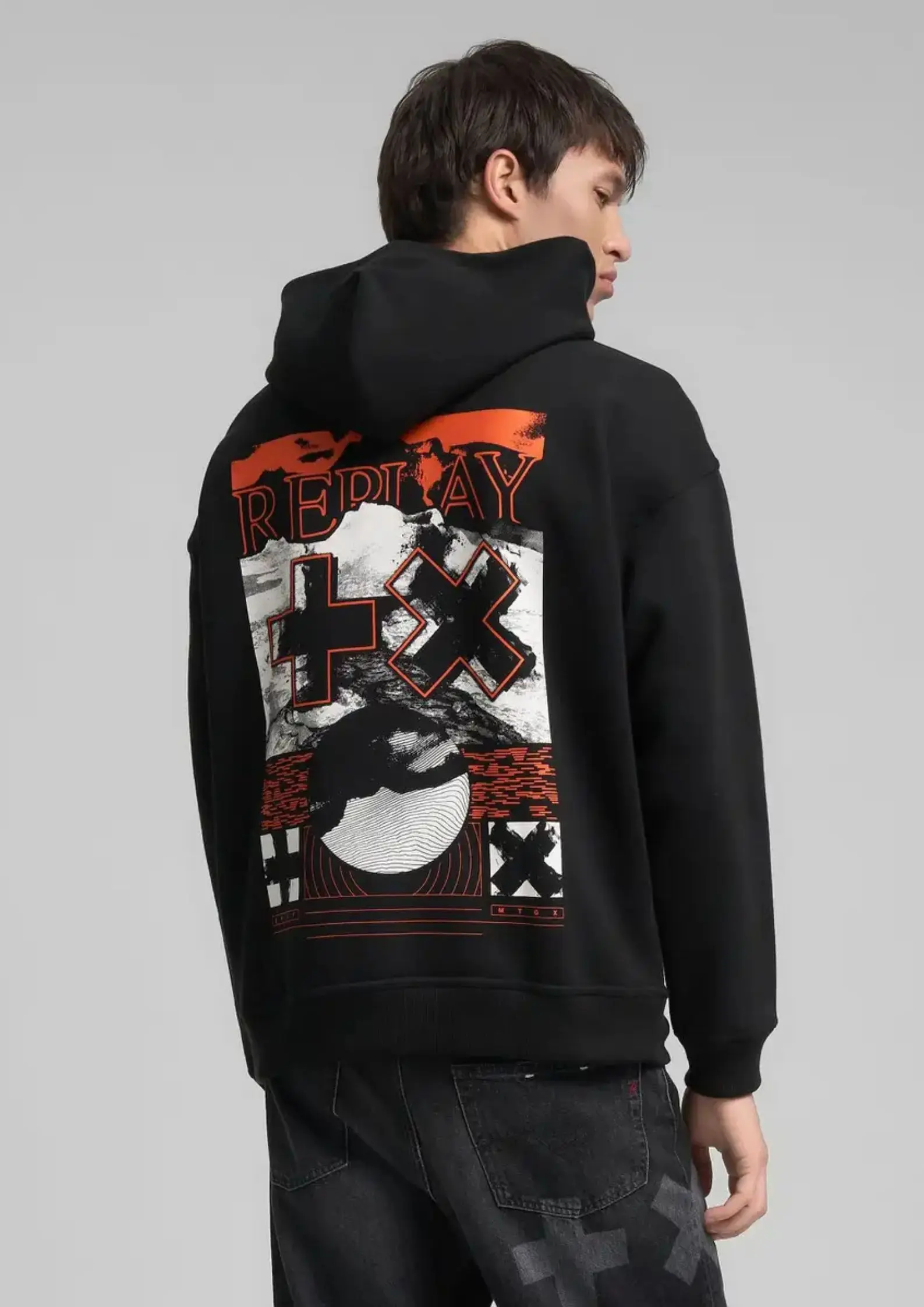 Replay X Martin Garrix 03