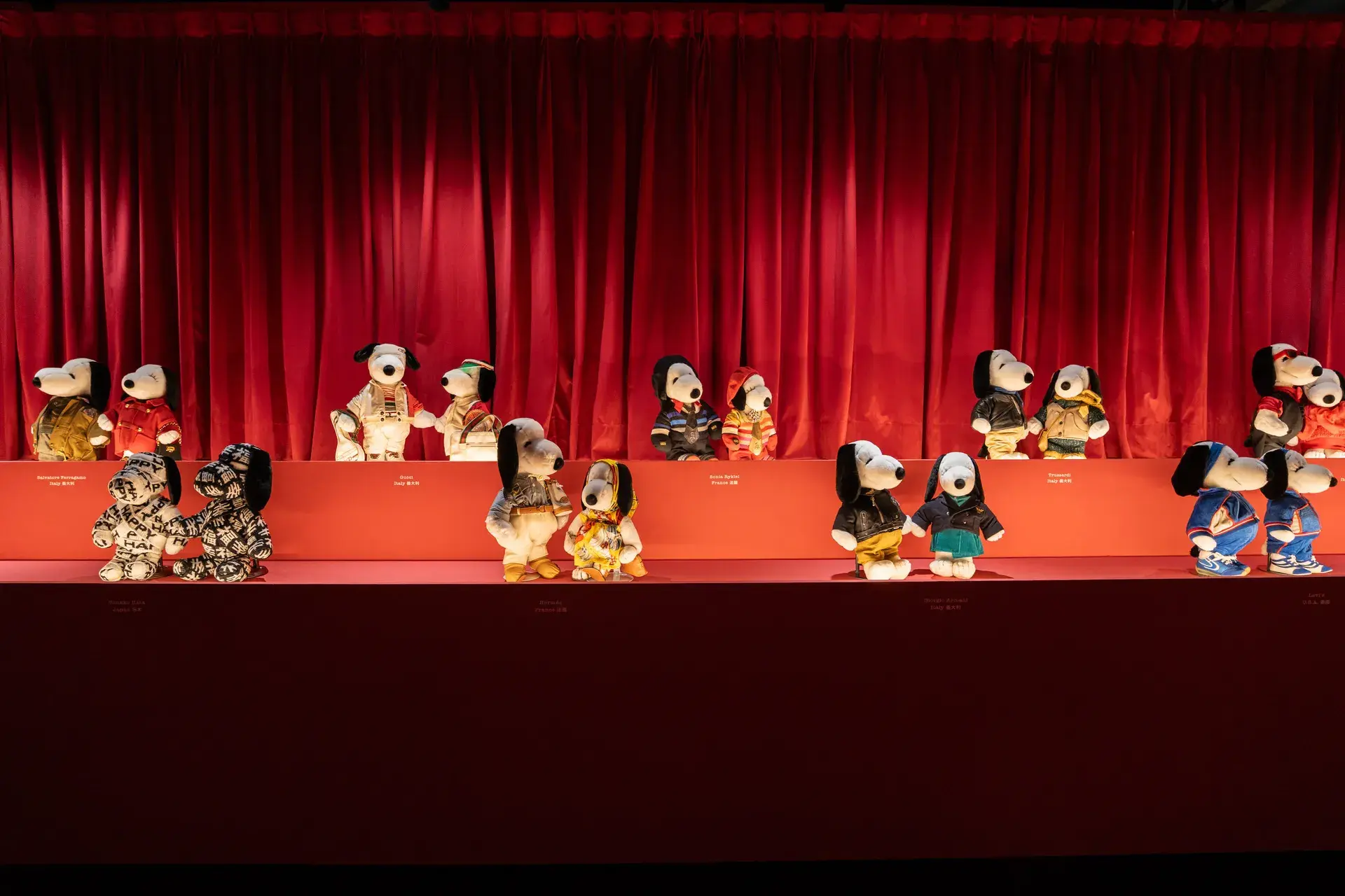 2025展覽推薦：《how Do You Do Snoopy 花生漫畫75周年特展》17 展區三史努比與貝兒時尚大道