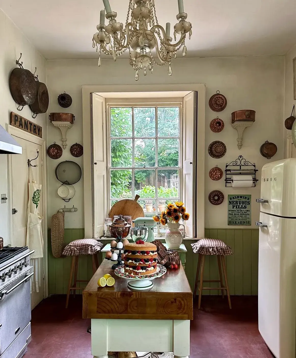 2025居家裝潢 慢裝潢 懷舊風 室內設計 @hillhousevintage