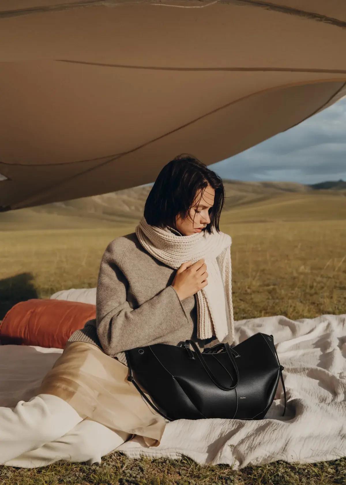 33 Cyme Noir Surpiqures 25242000x2800px