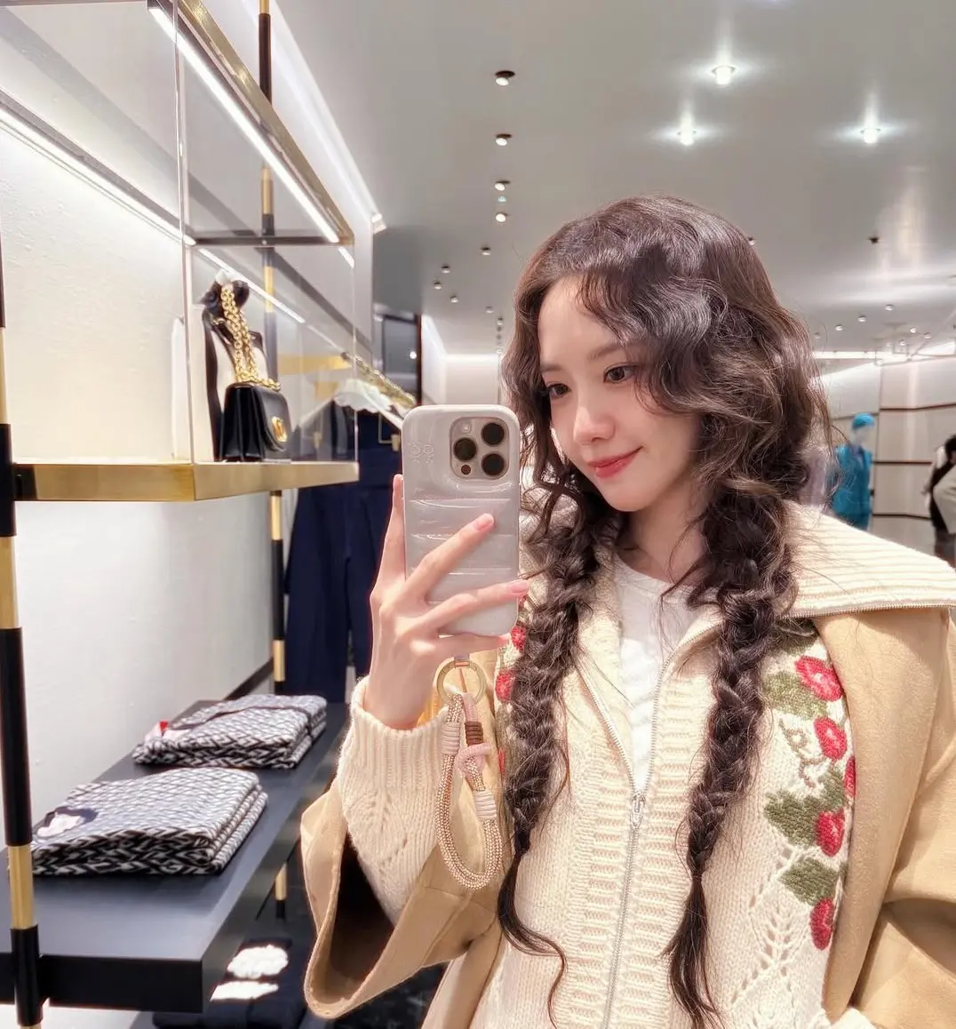 潤娥 Yoona 允兒 少女時代1