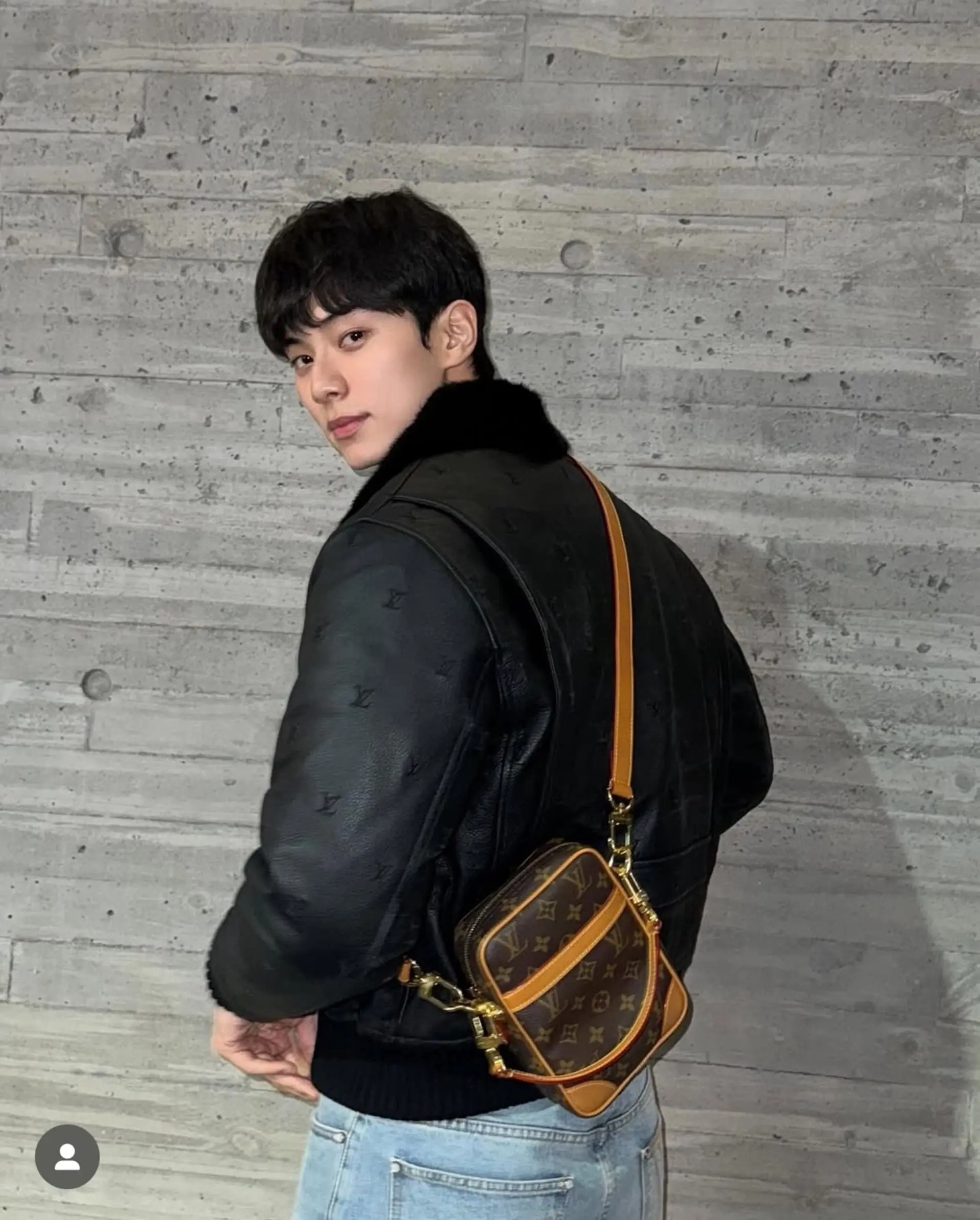 【l.c.m 】李彩玟私服穿搭 李彩玟 相機包