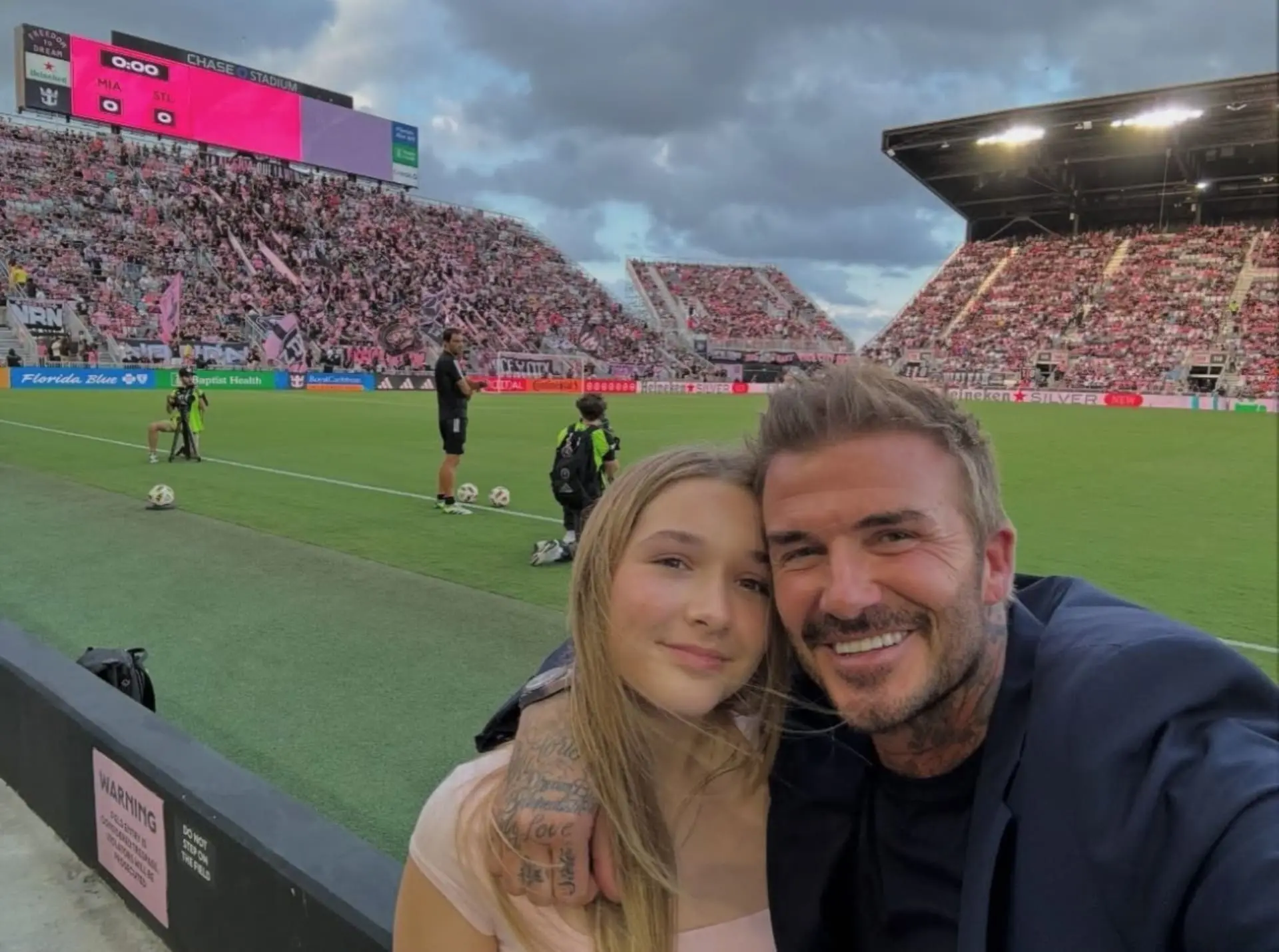 【davidbeckham】hiku By Harper Harper Seven Beckham 家族照06