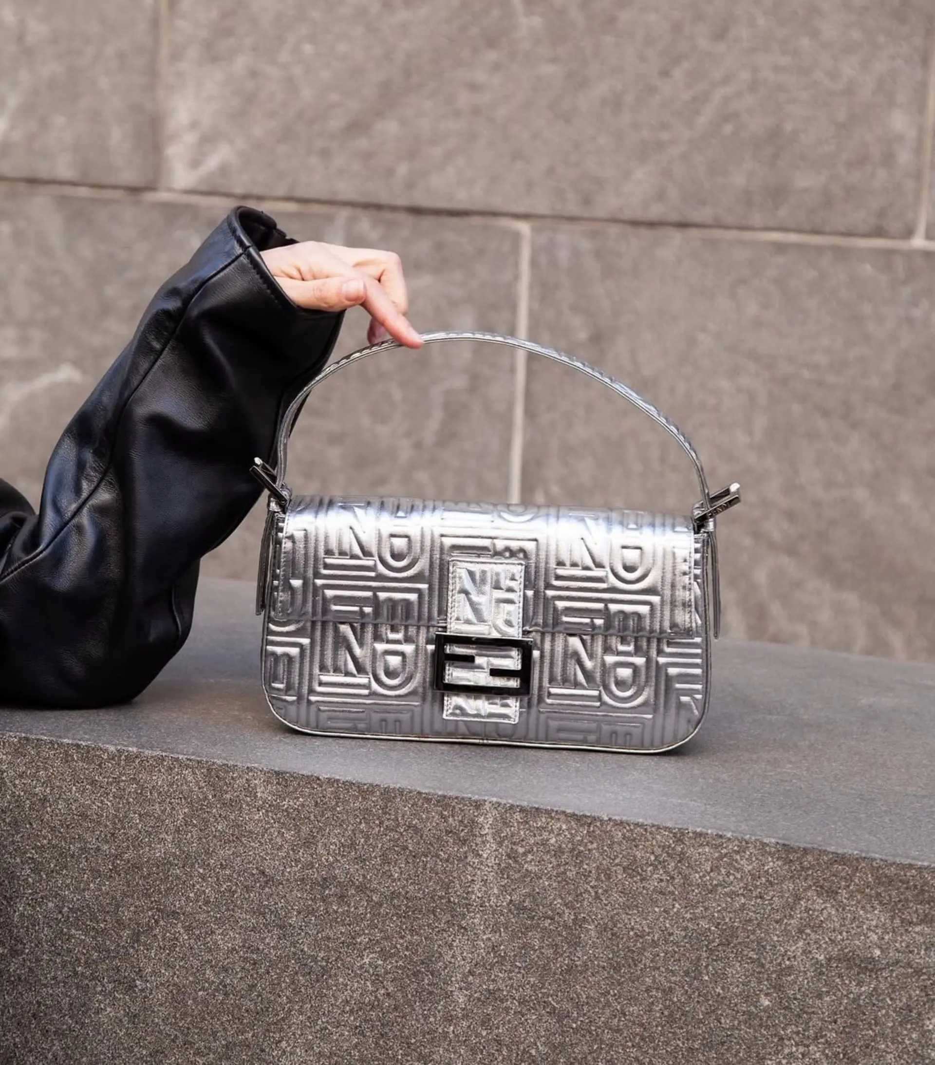 【therealreal】maria Grazia Chiuri Fendi創意總監 法棍包04