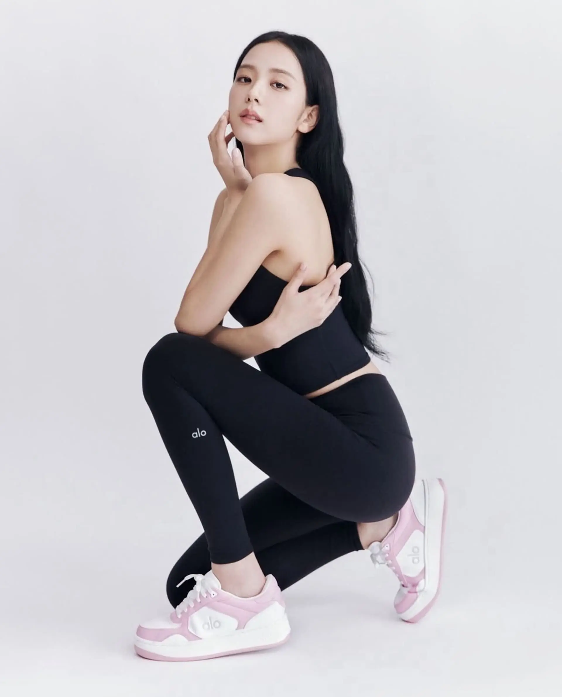 【aloyoga】jisooxalo聯名 Jisoo Alo06