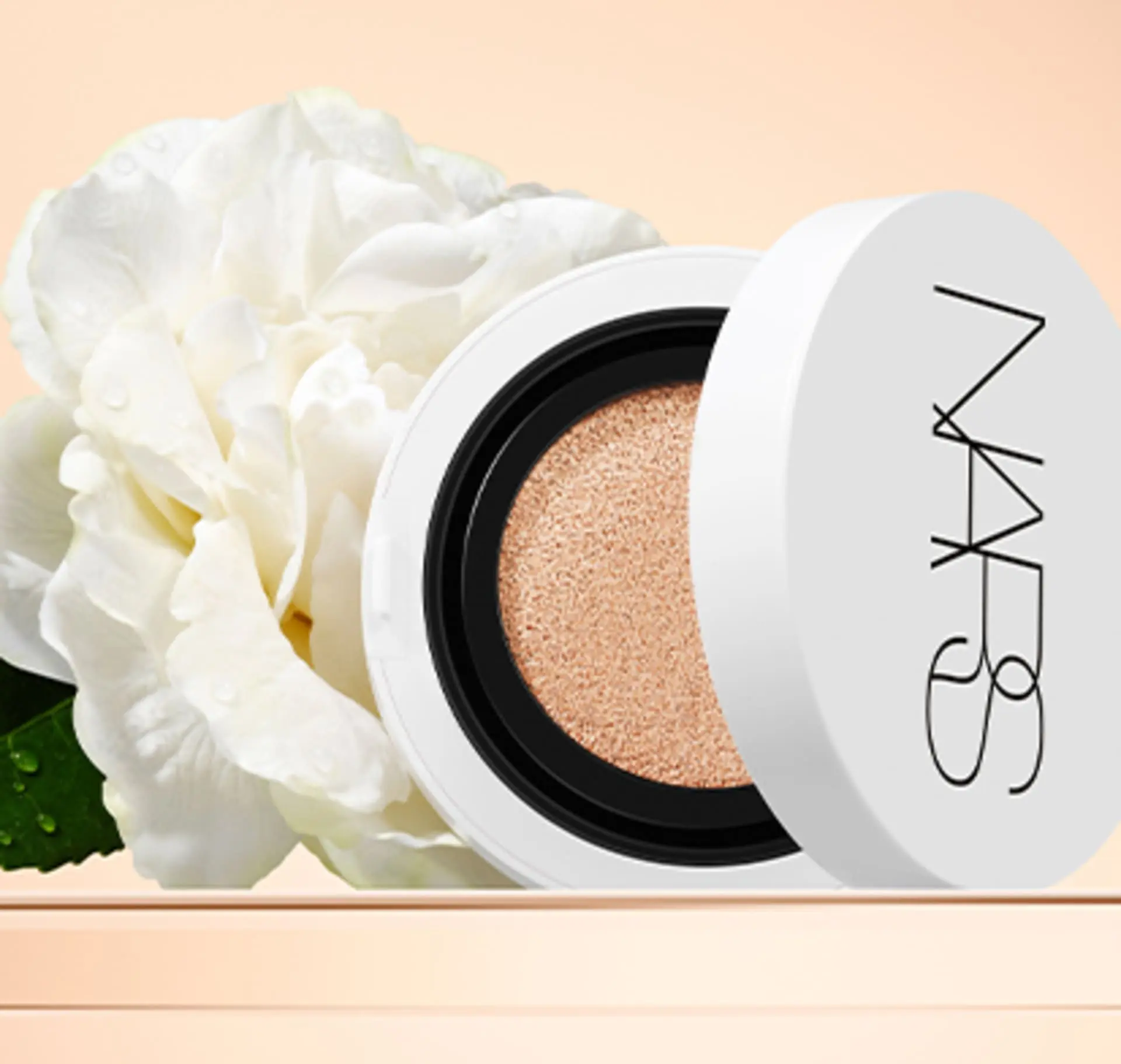 【nars】2025週年慶化妝品推薦清單 Nars 裸光凝亮水精華氣墊蕊02