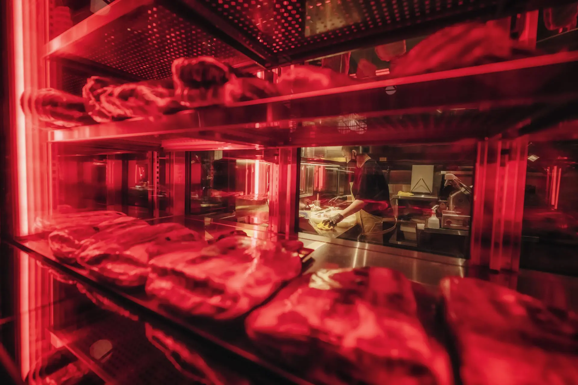 【char Char 】夜生活 餐廳酒吧 修肉室