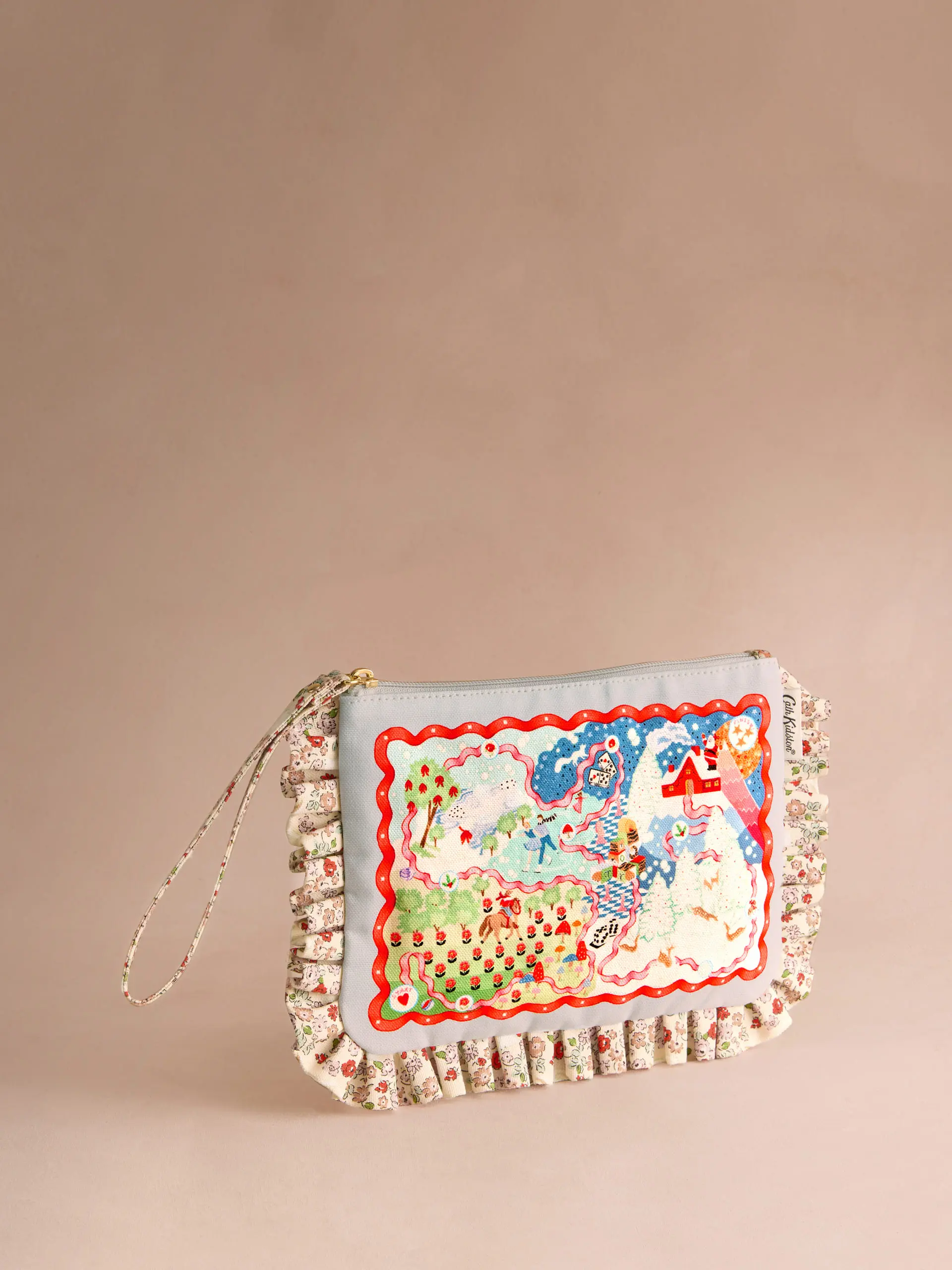 【cath Kidston】cath Kidston 2025 聖誕系列亮相 Christmas Journey荷葉邊收納包 0