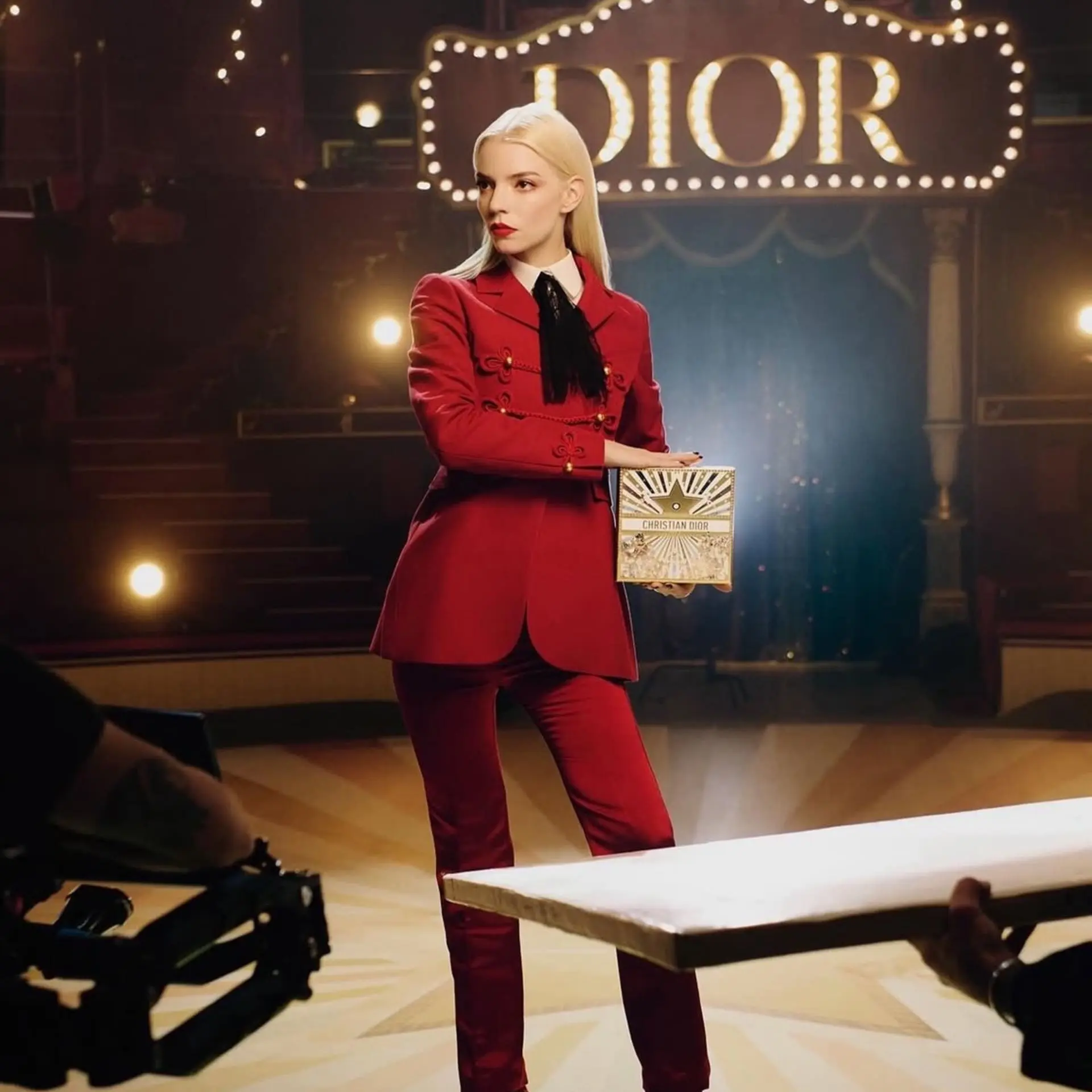 【dior】2025聖誕限定彩妝 Dior 代言人