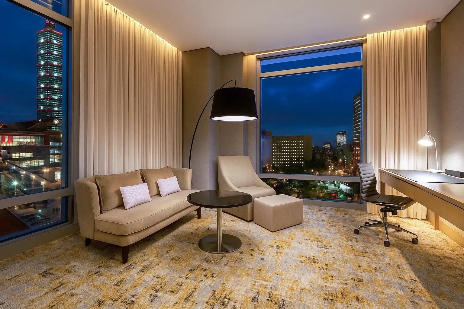 跨年旅宿推薦 台北寒舍艾美4