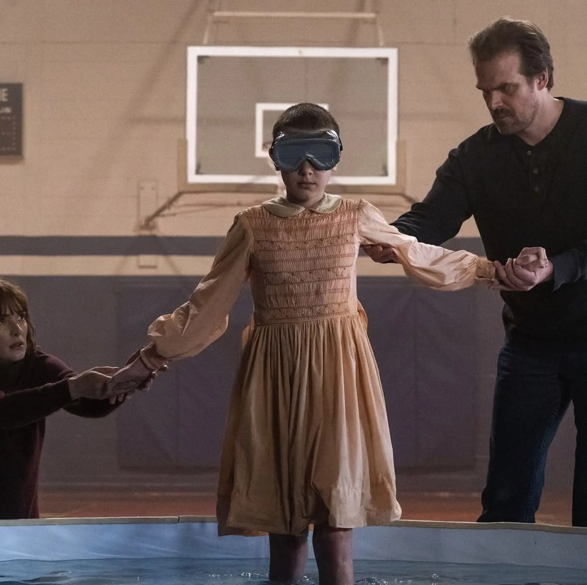 【strangerthingstv】怪奇物語 演員 Millie Bobby Brown05