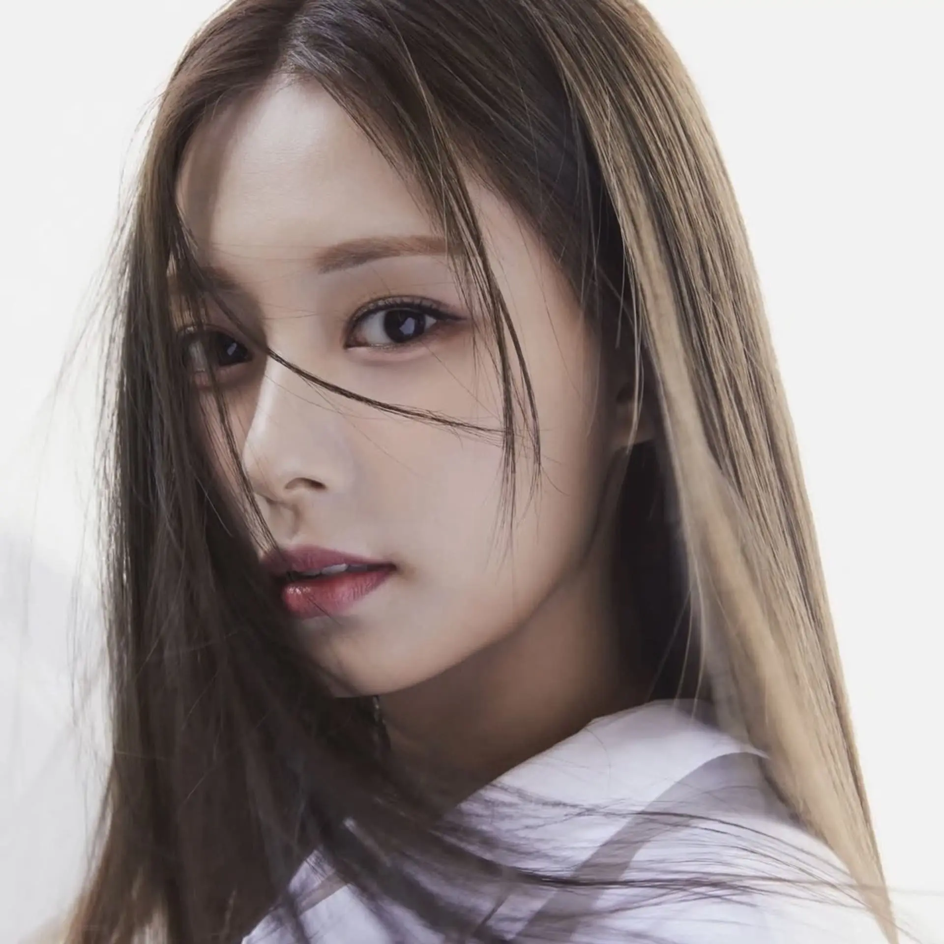 【thinkaboutzu】周子瑜 名人 個人照01