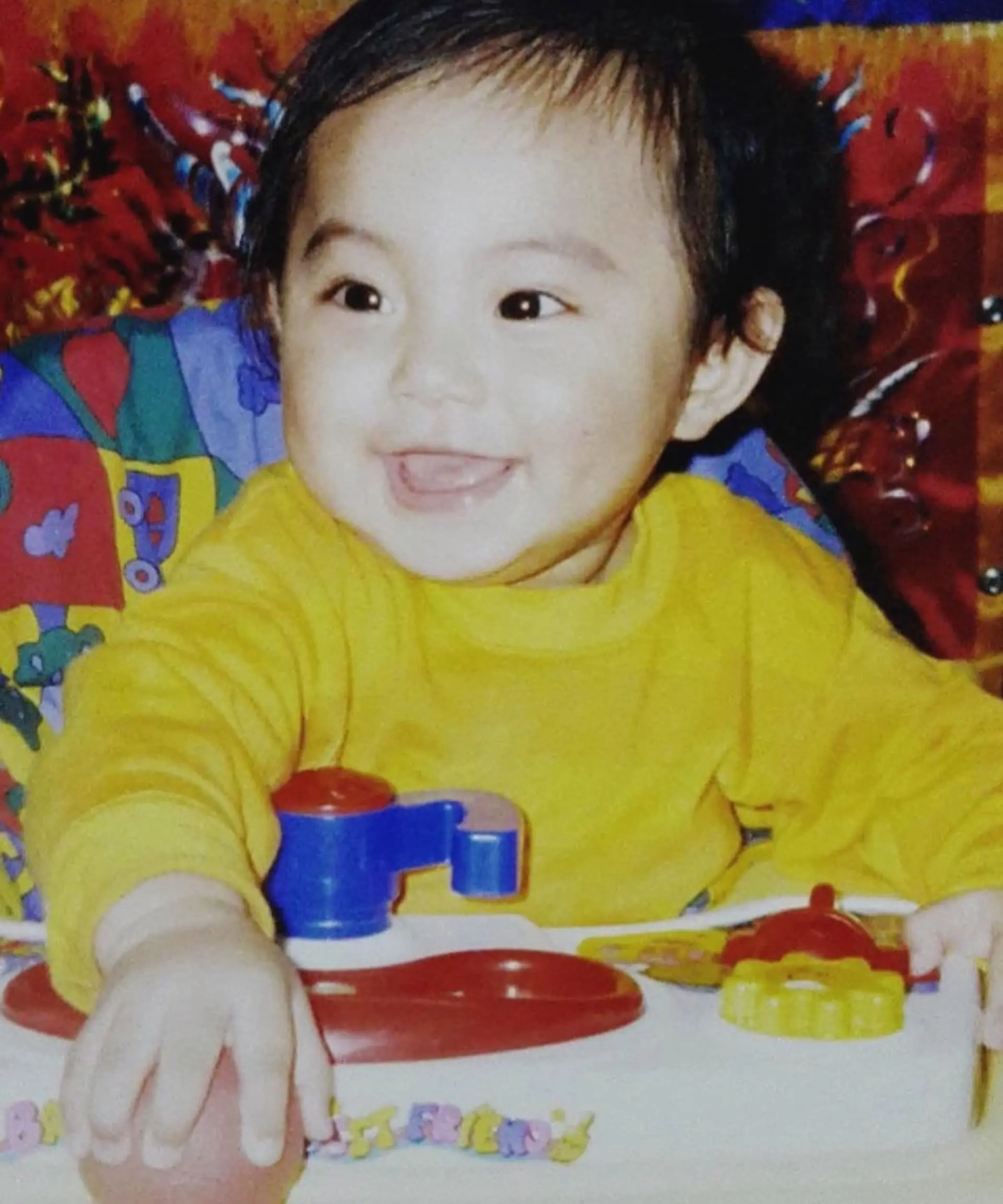 【thinkaboutzu】周子瑜 名人 幼時照02